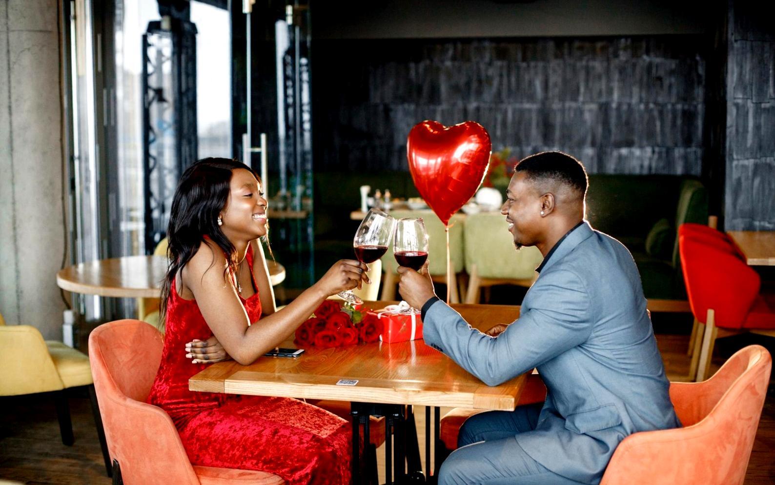 Famiglia durante un'attività educativa